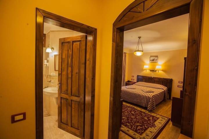 Room 20 of 74