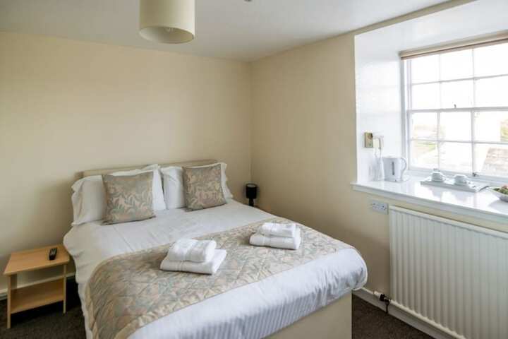 Room 3 of 4