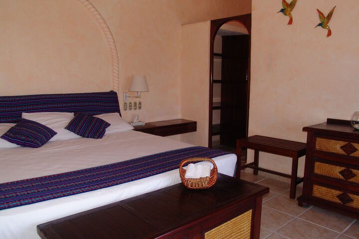 Room 2 of 30