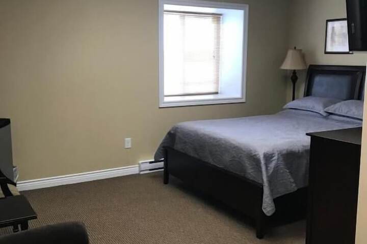 Room 9 of 19