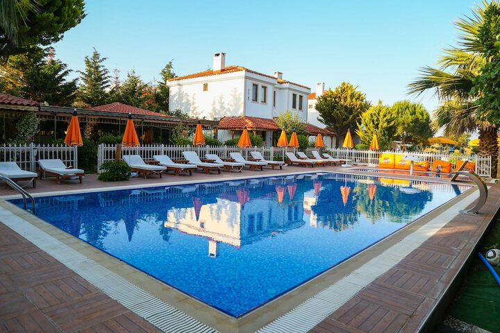 Image of Destina Suit Hotel