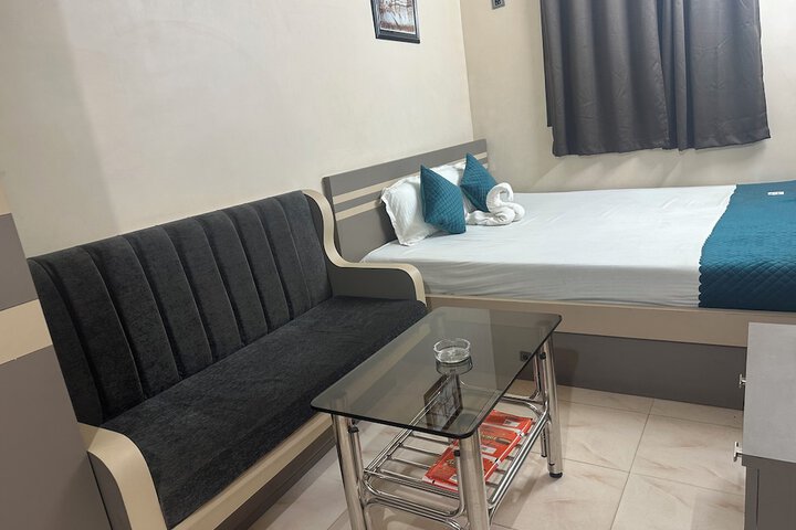 Room 15 of 18