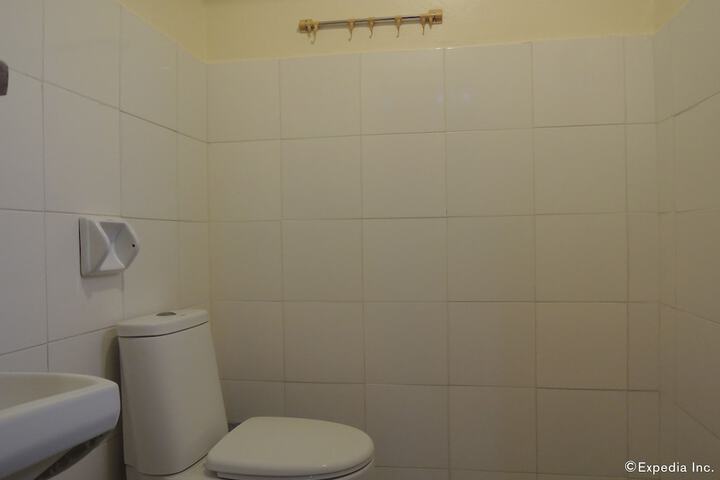 Room 33 of 58