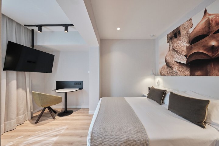 Room 14 of 50