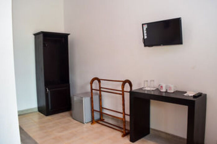 Room 19 of 34