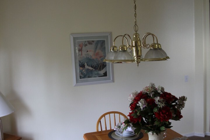 Room 12 of 25