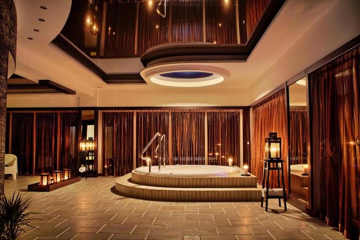 Photo of The Amber Business & Spa Hotel