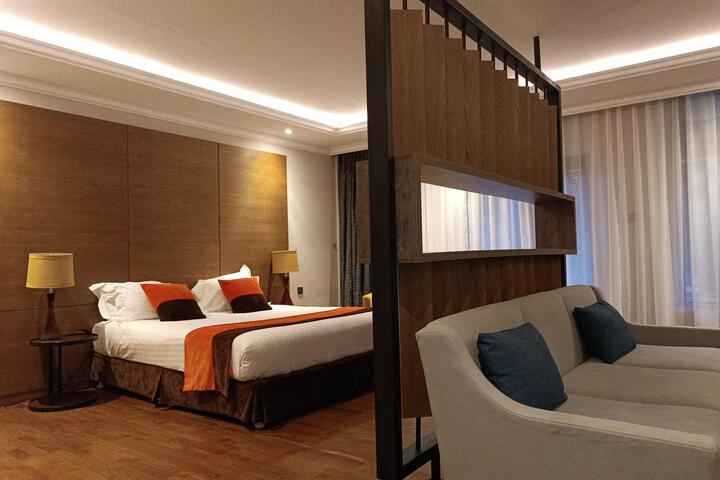 Room 65 of 70