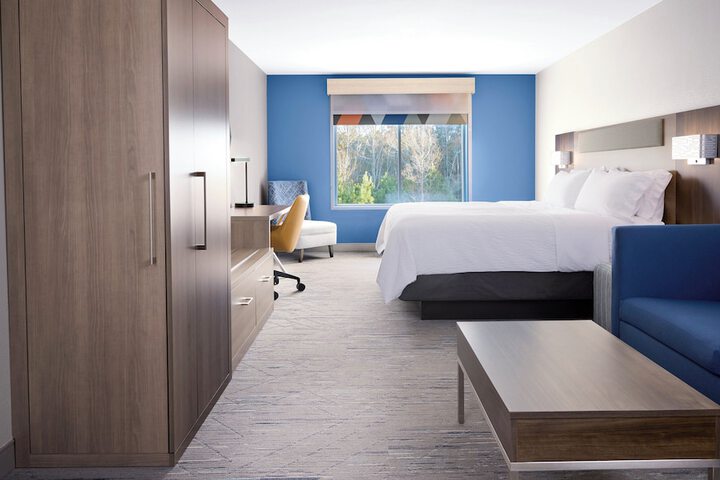 Suite King Size Bed (2 of 10)