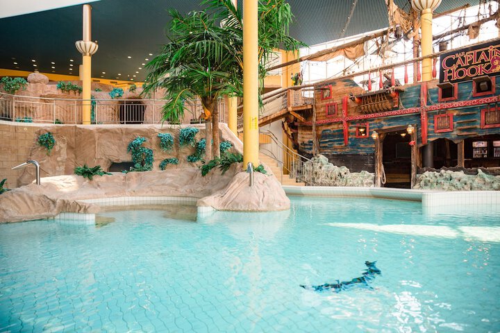 Pool 44 of 74