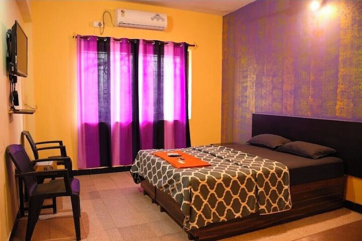 Room 2 of 23