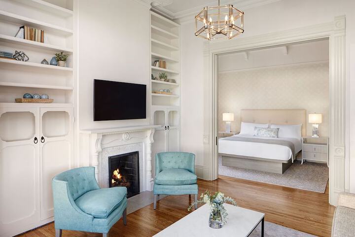 Room 14 of 23