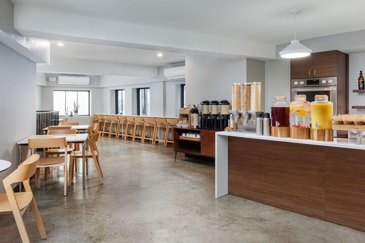 Breakfast/Coffee Service 66 of 94