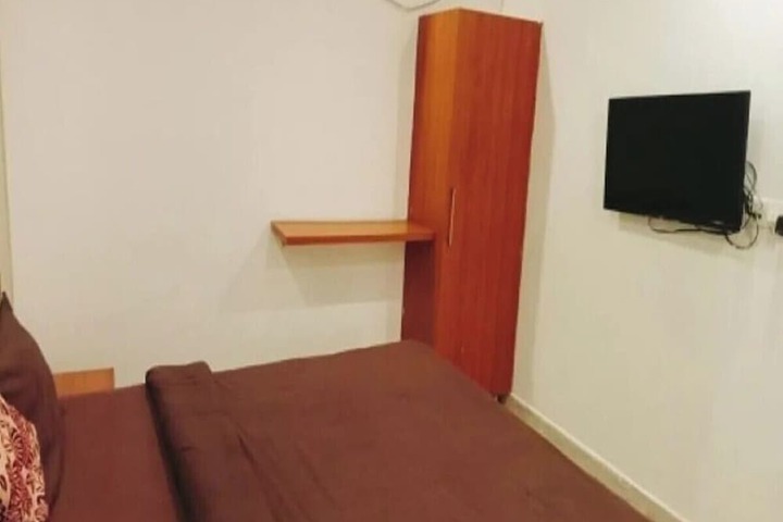 Room 11 of 51