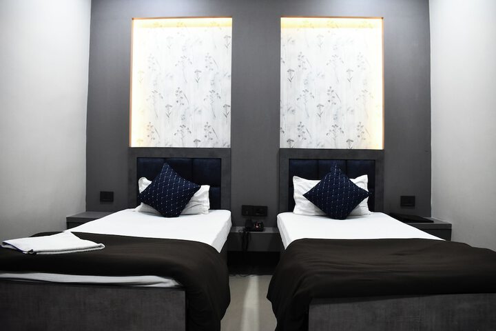 Room 13 of 81
