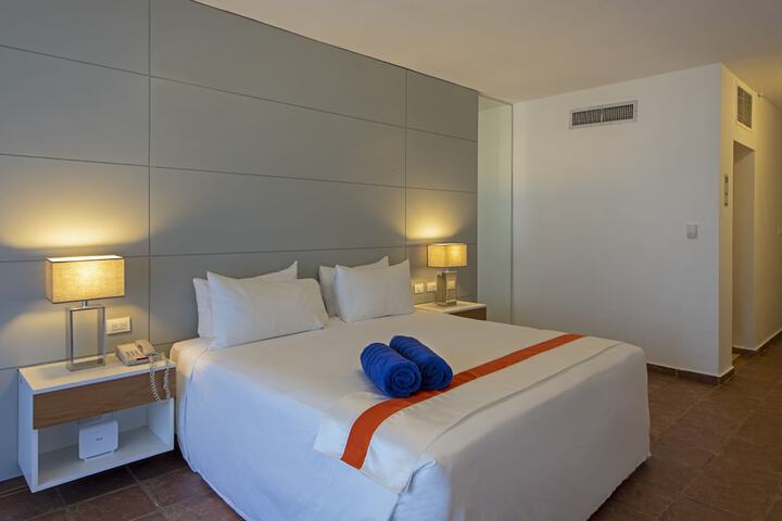 Room 17 of 67