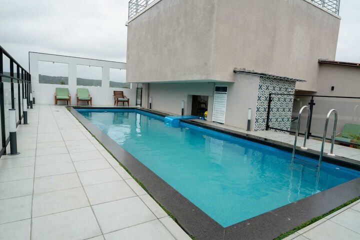 Pool 28 of 41