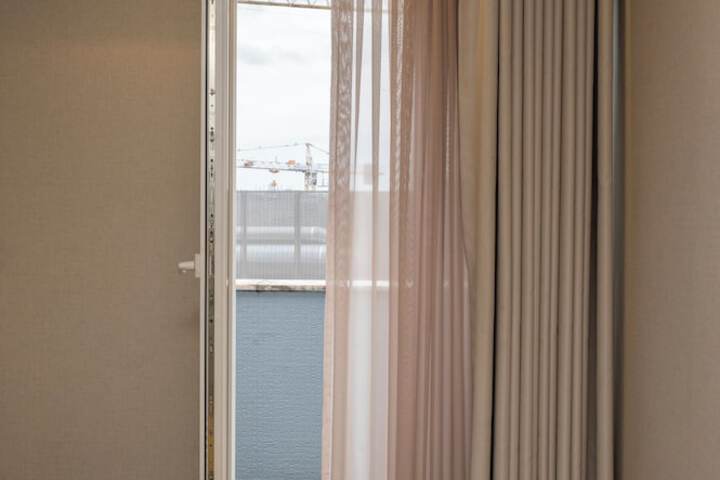 Room 15 of 62