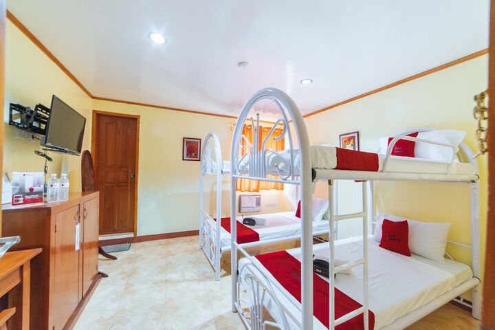 Room 14 of 48