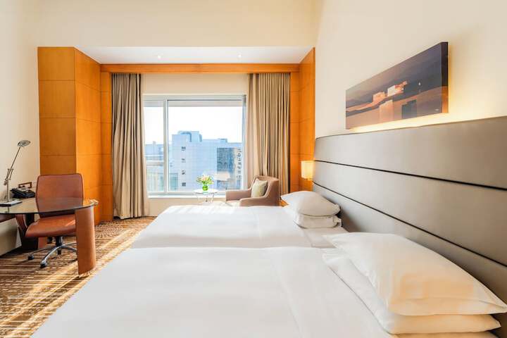 Room 34 of 135