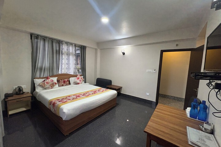 Room 21 of 48