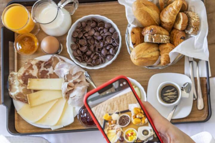 Breakfast/Coffee Service 76 of 103