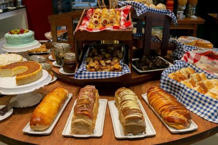 Breakfast buffet