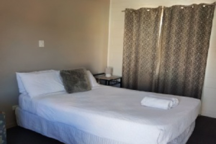 Room 93 of 108