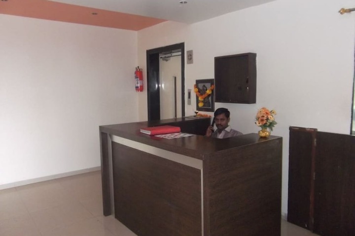 HOTEL TRIMURTI PRIDE