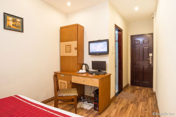 Room 21 of 35