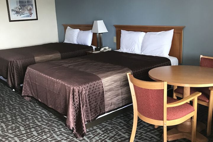 Room 8 of 25