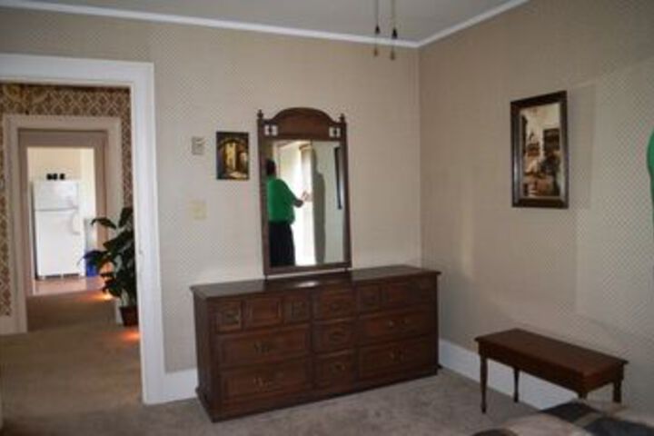 Room 10 of 41