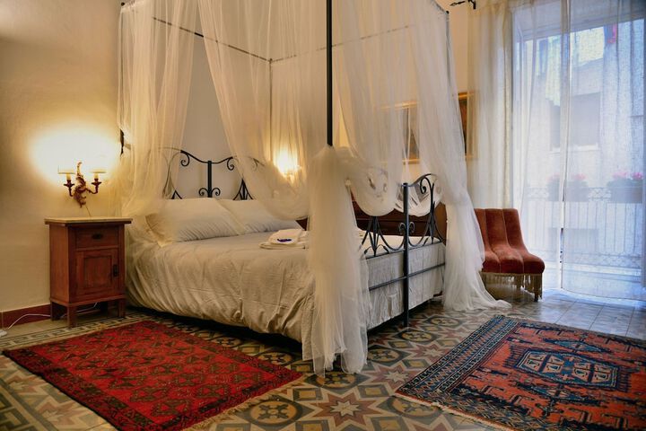 Room 3 of 21
