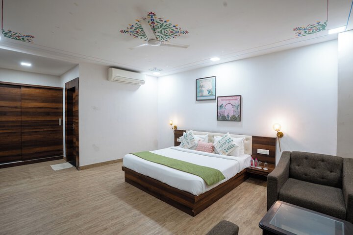 Room 20 of 34