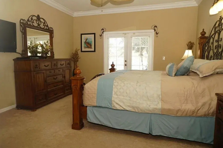 Room 2 of 19