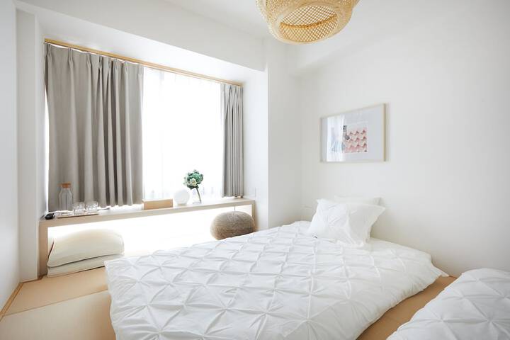 Room 34 of 86