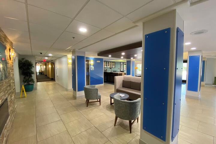 Breakfast/Coffee Service 41 of 60