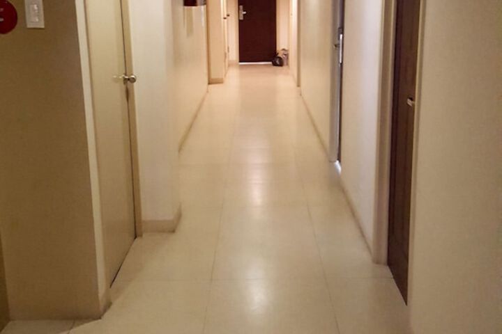 Ballroom/Hall 24 of 29