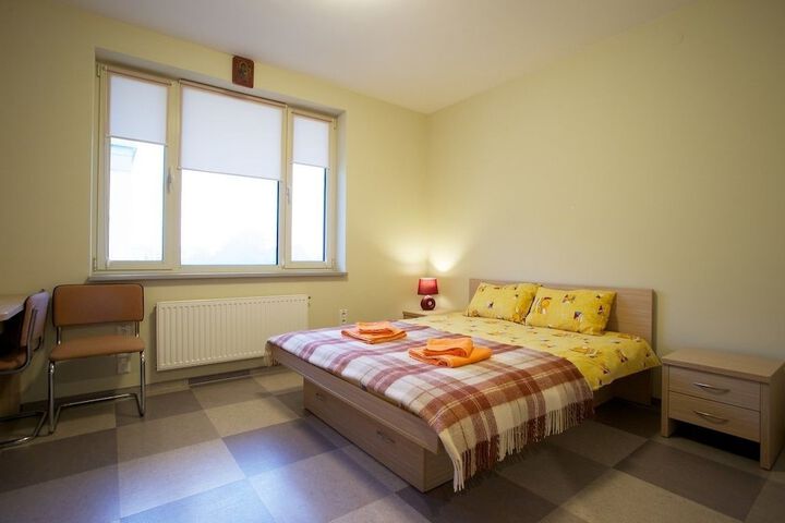Room 4 of 47