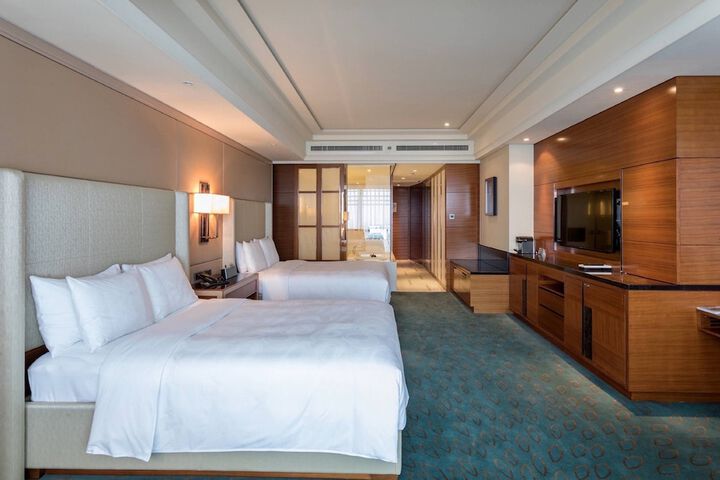 Room 14 of 47