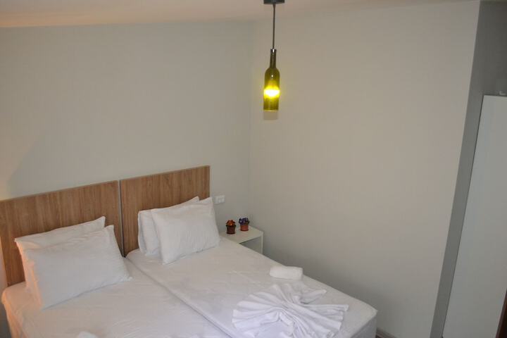 Room 40 of 131