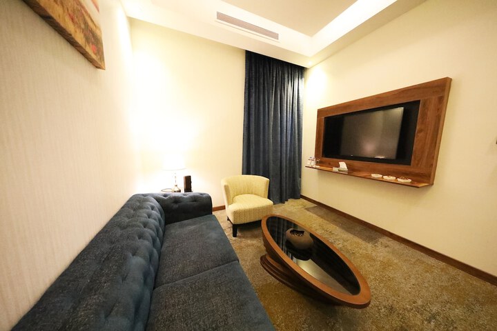 Room 20 of 39
