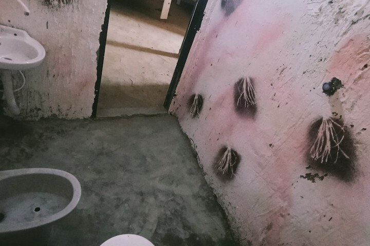 Room 14 of 28