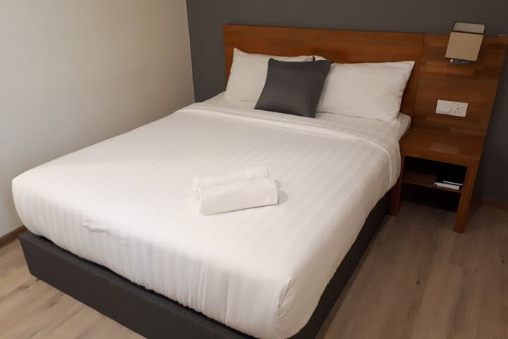 Room 10 of 41