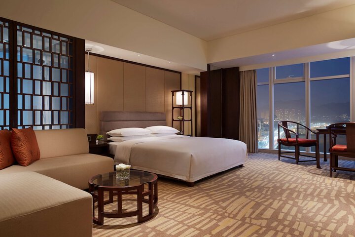 Room 12 of 75