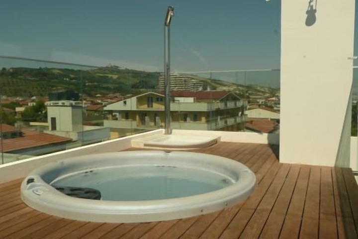 Spa 20 of 42