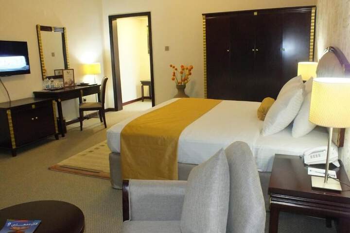 Room 7 of 30