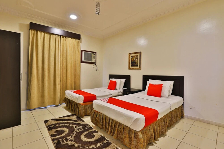 Room 4 of 17