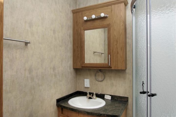 Room 14 of 26