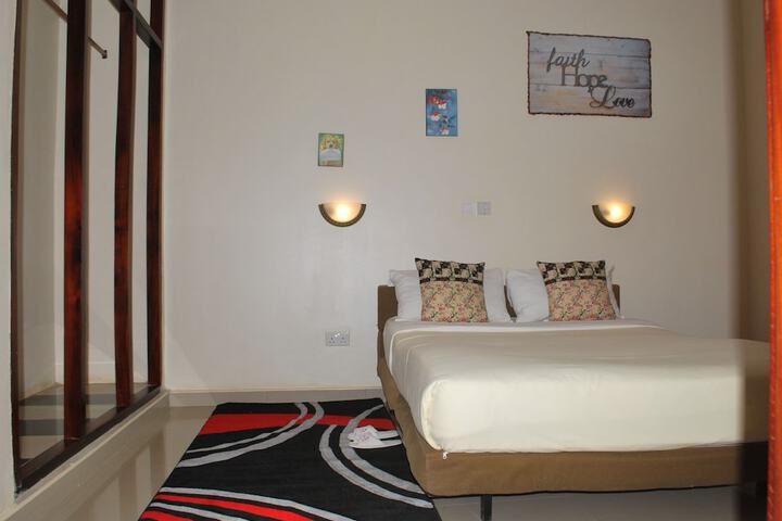 Room 11 of 182